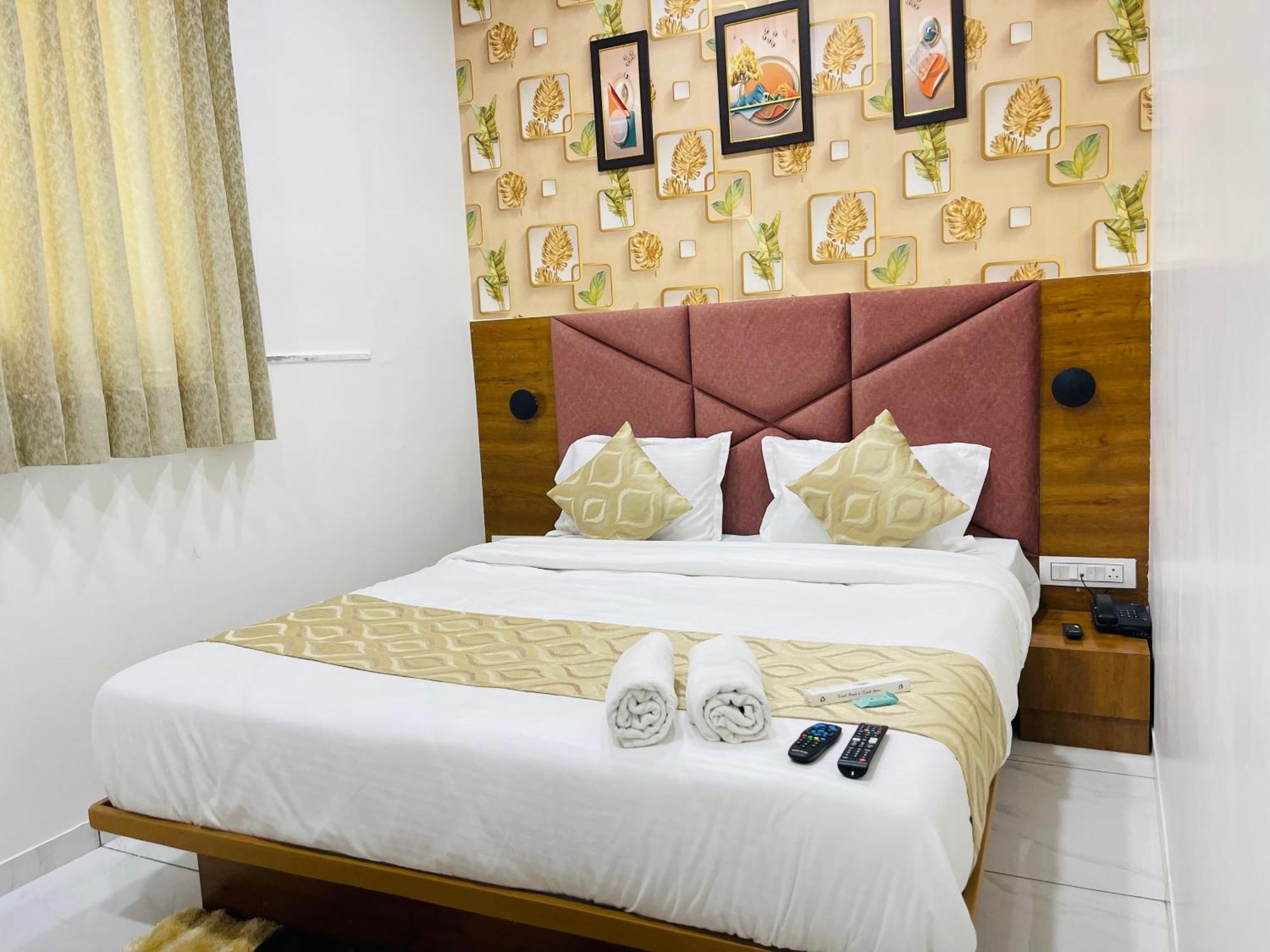 Hotel Avenue Sky Ahmedabad Ngoại thất bức ảnh