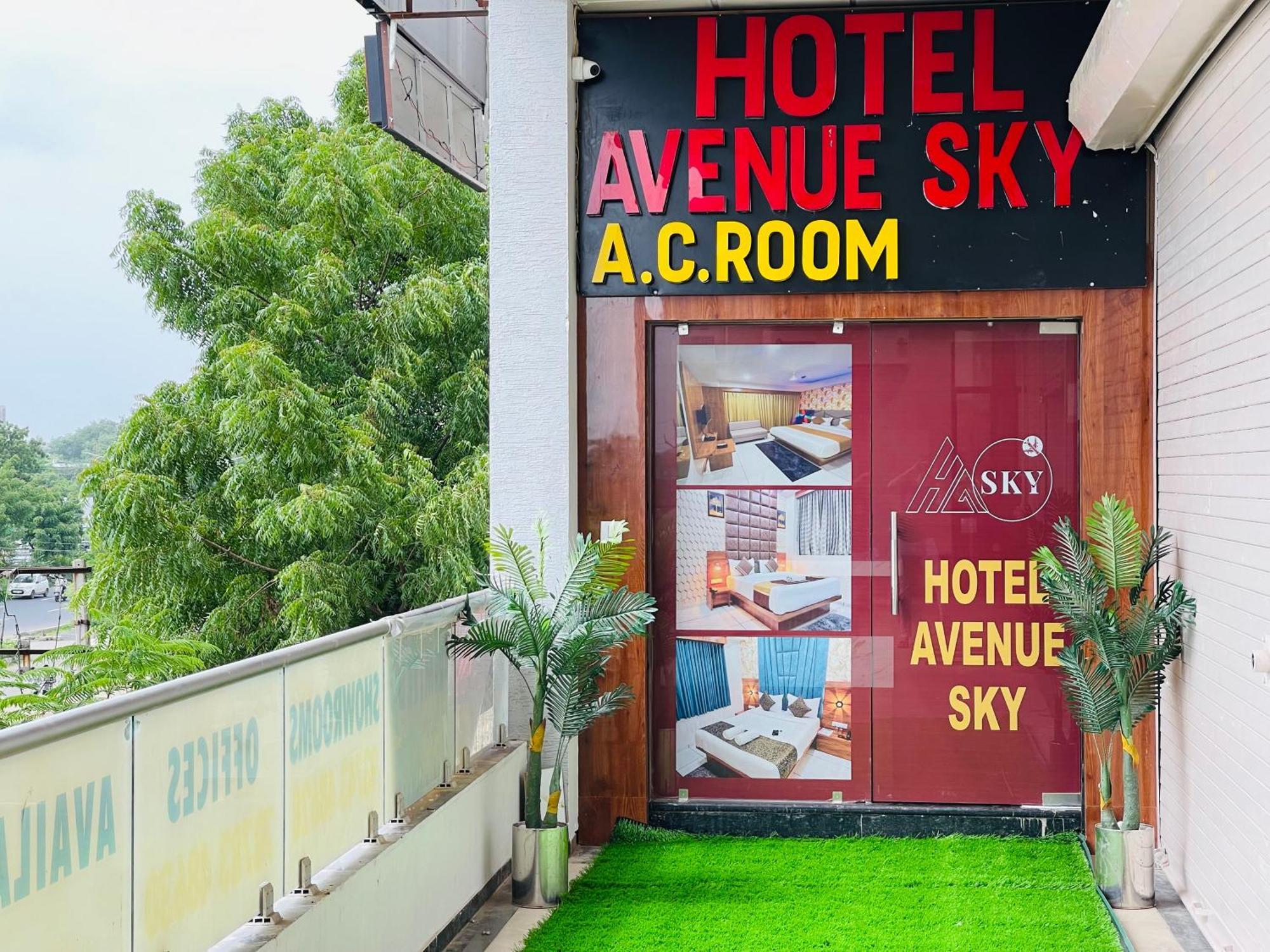 Hotel Avenue Sky Ahmedabad Ngoại thất bức ảnh